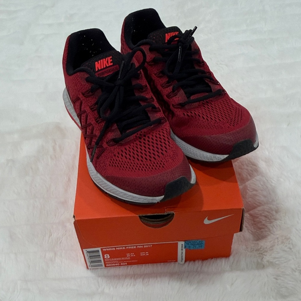 Nike Zoom  Pegasus 32 Burgundy Athletic Sneakers